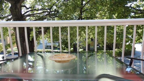 Balcony/terrace, Feels like a Home ,Away from Home ! in Ahuntsic-Cartierville