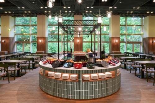 Restaurant, Karuizawa Club Hotel Karuizawa1130 / Hewitt Resort in Tsumagoi