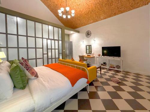 room detail thumbnail 0