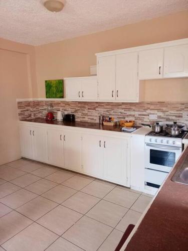 Kitchen, Belle Sunrise Villa Cozy Tropical Escape for a Local Experience in Jalousle