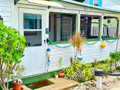 *New Listing* Cozy Key West Hideaway in Old Town with a pool in Key West, USA
