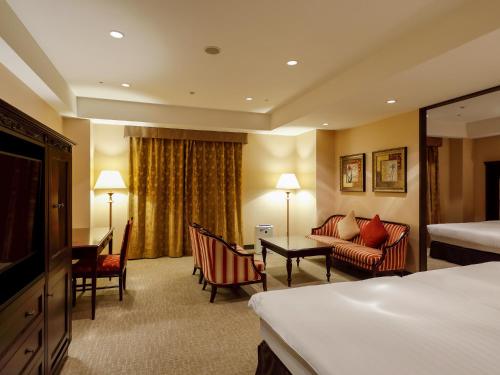 room detail thumbnail 1