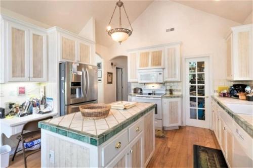 Annandale - V067 in Lake Arrowhead, USA