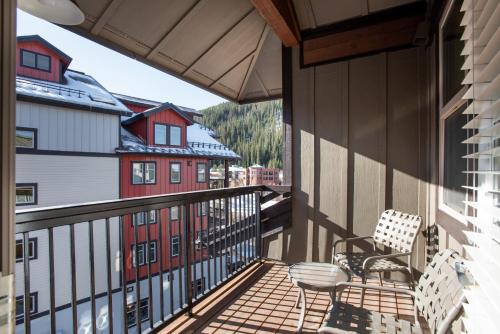 Charming Fraser Crossing Founders Pointe condo with Easy Gondola Access condo in Winter Park (CO)