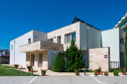 فندق ساتورن فندق ساتورن