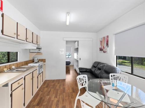 Konyha, Shoalhaven Heads Village in Shoalhaven Heads