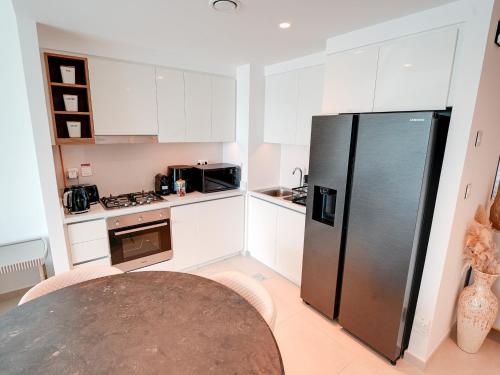 Luxury 2BR Burj Khalifa Views 5Min Walk Dubai Mall, Dubai (photo 10)