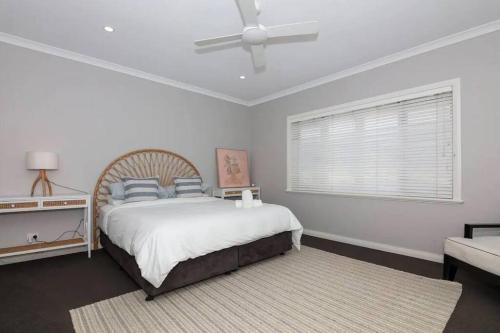 Margaritaville-Luxe Coastal Home-Games-Wi-Fi-Ducted AC in Cervantes