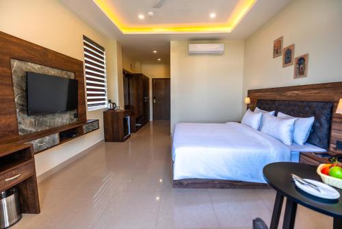 Aotel by Clarks Inn Palampur, Palampur (photo 6)