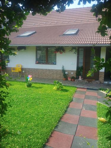 . Casa de vacanță la munte Sâmbăta de sus