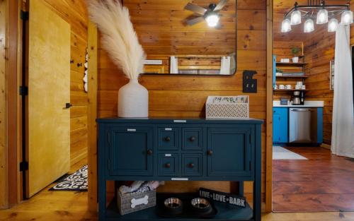 Creekside Retreat - Roast Marshmallow by the Creek in Ellijay, USA