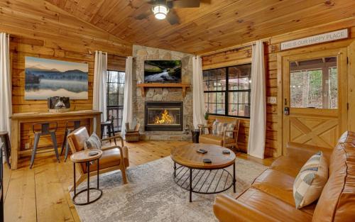 Creekside Retreat - Roast Marshmallow by the Creek in Ellijay, USA