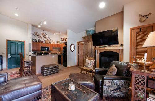 Select Unit 1520- 3 Bedroom- Zephyr Mountain Lodge condo thumb 4