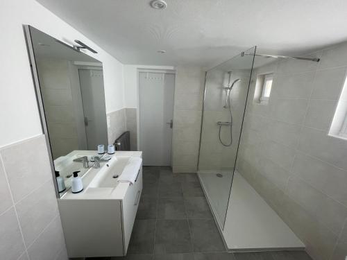 浴室, Gesse, Maison avec terrasse in 拉葛拉斯德都