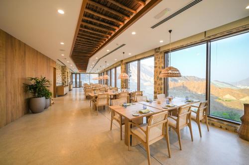 Restaurante, Najd Al Meqsar Sharjah Retreat in Fujairah Beach