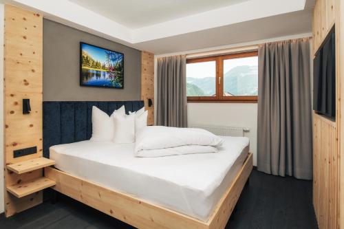 2 bedrooms, 3 beds
