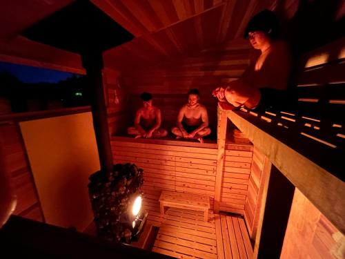 Sauna, Guest House DETARAMESO in Higashiomi
