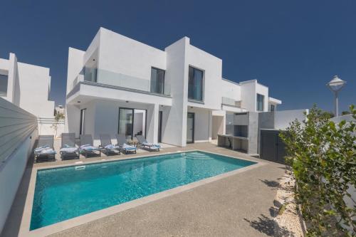 Semeli Villa 8
