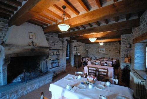 Koplietošanas atpūtas telpa ar TV, Agriturismo Il Casalone in Badia Tedalda
