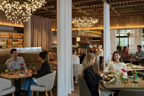 Parkhotel Zug - image 4