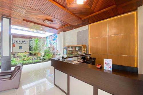 Vestíbul, Hotel Dioba Gite Syariah Bengkulu Mitra RedDoorz in Arga Makmur