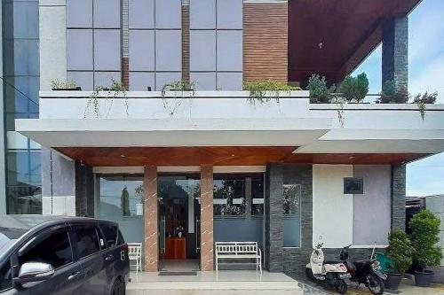 Entrada, Hotel Dioba Gite Syariah Bengkulu Mitra RedDoorz in Arga Makmur