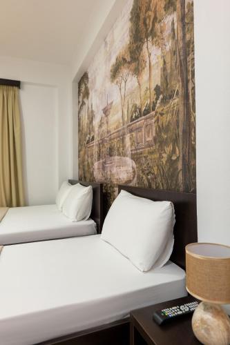 Standard Triple Room image 10