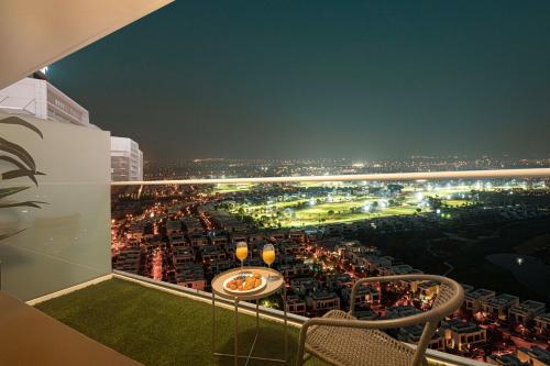 SmartStay at Carson Tower - Panoramic City Views - Modern Luxury Apartments - image 13