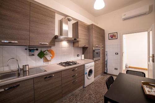 Di là d'Arno, climatizzato a due passi dal centro! Room Type - Three-Bedroom Apartment