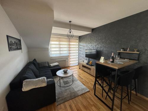 Lux Apartman Aleksandar in รูดิเน