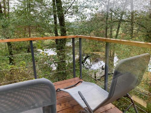 Ambiente nas Imediações, Domek na drzewie w Dolinie Uradu in Zielona Gora