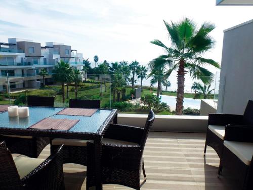 ระเบียง/ชานเรือน, Horizon Beach Apartment in บวยนาส โนเชส