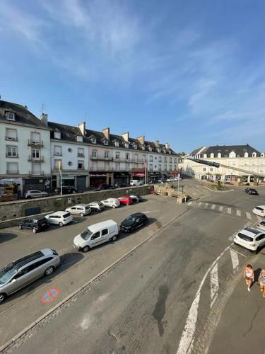 La Reconquête des remparts (La Reconquete des remparts) in Hennebont