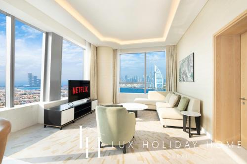 LUX Iconic Views at The Palm Tower Suite 4, Дубай (фото 9)