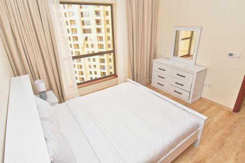 Cozy and Spacious 1Bed room Apartment - Rimal 3 JBR, Dubai (foto 4)