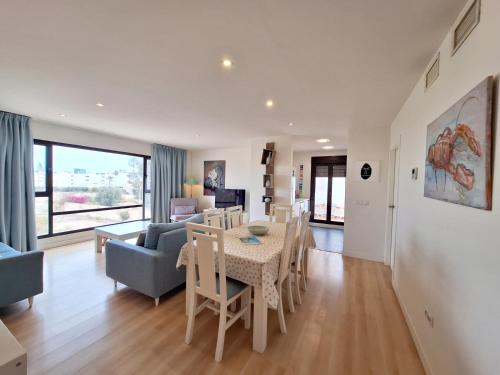 Apartment with Sea View image 6
