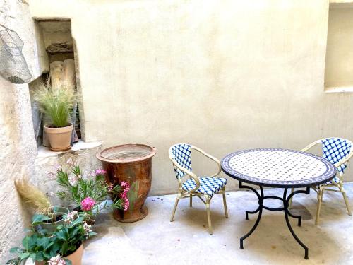 Le Petit Avignon - chambres & appartement à deux pas du Pont d'Avignon et du Palais des Papes – Avignon, UT