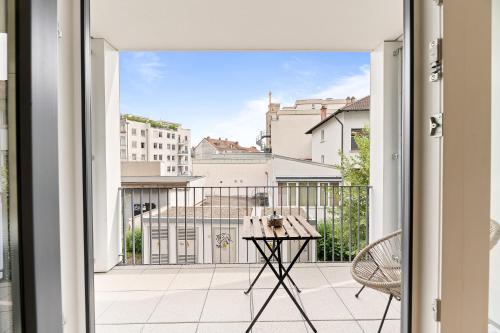 منظر, Modern, Zentral, Homeoffice, Netflix in Pforzheim