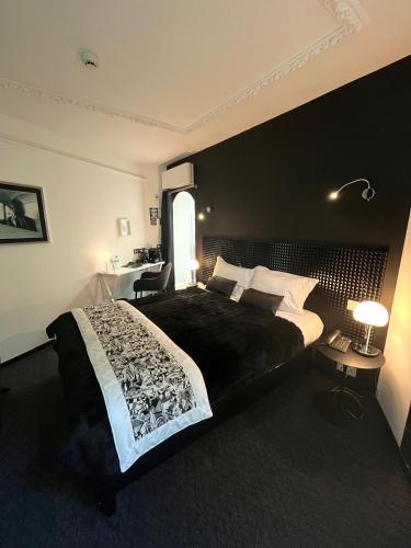 room detail thumbnail 0