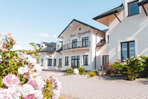 Exterior view of Hotel Zlotogorski