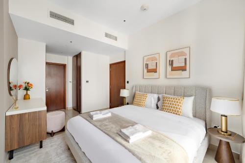 Chic 1-Bed Near Marina Promenade - 5 min to Tram, Дубай (фото 5)