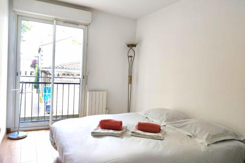Spacious apartment with parking in Bordeaux, Bordeaux (photo 10)
