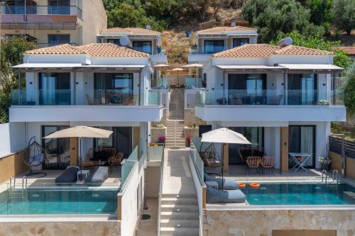 Exterior view, Vrachos Luxury Maisonettes in Paralia (Fanari)