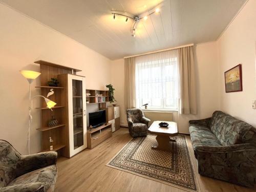 One-Bedroom Apartment with Shower