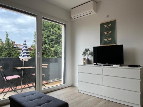 Facilities, Studio Juan les Pins balcon 10min plage in Le Fournel