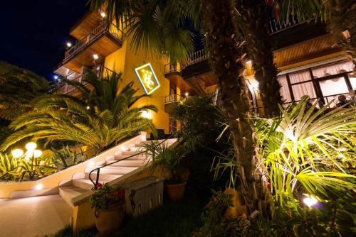 Hotel Cristallo - image 11