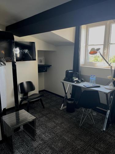Art Hotel - image 7