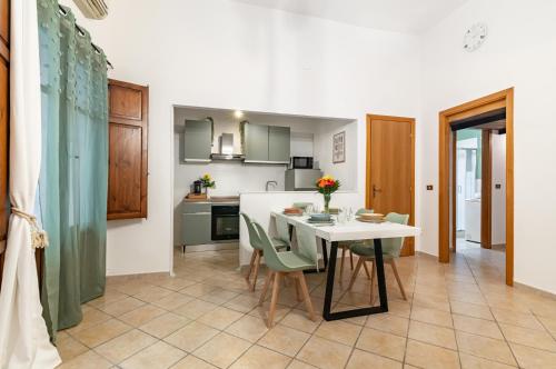 Your Home at the Cathedral - Palermo Cozy Flat, Palermo
