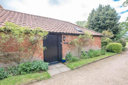 The Stables Valley Farm Barns Snape Air Manage Suffolk
