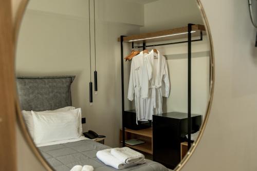 574342256 Nikon Boutique Hotel